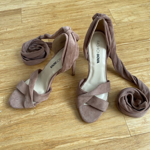 SOLD. FashionNova ribbon wrap heels - Picture 4 of 8